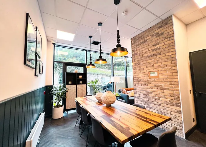 Contemporary Student-Only Apartments At Panmure Court In Edinburgh