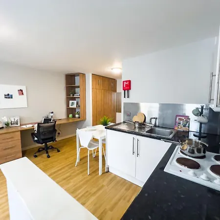 Contemporary Student-Only Apartments At Panmure Court In Edimburgo Exterior foto