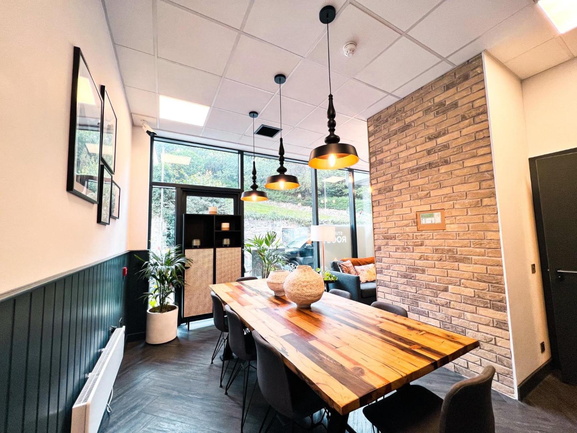 Contemporary Student-only At Panmure Court In Edimburgo